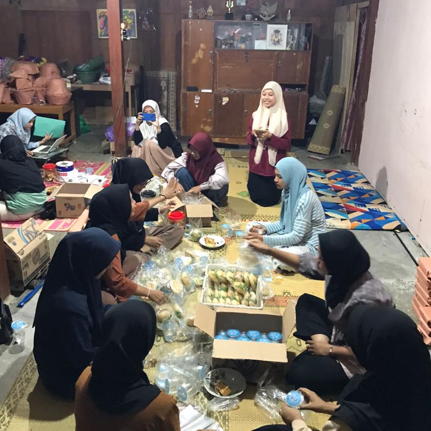 Persiapan Senam Massal dan Jalan Sehat Karang Taruna Anjir dan Karang Taruna Pandu